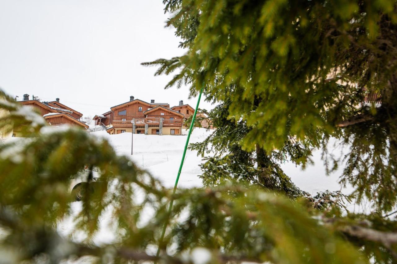 Parc Madeleine - Chalets Saint-François-Longchamp Buitenkant foto