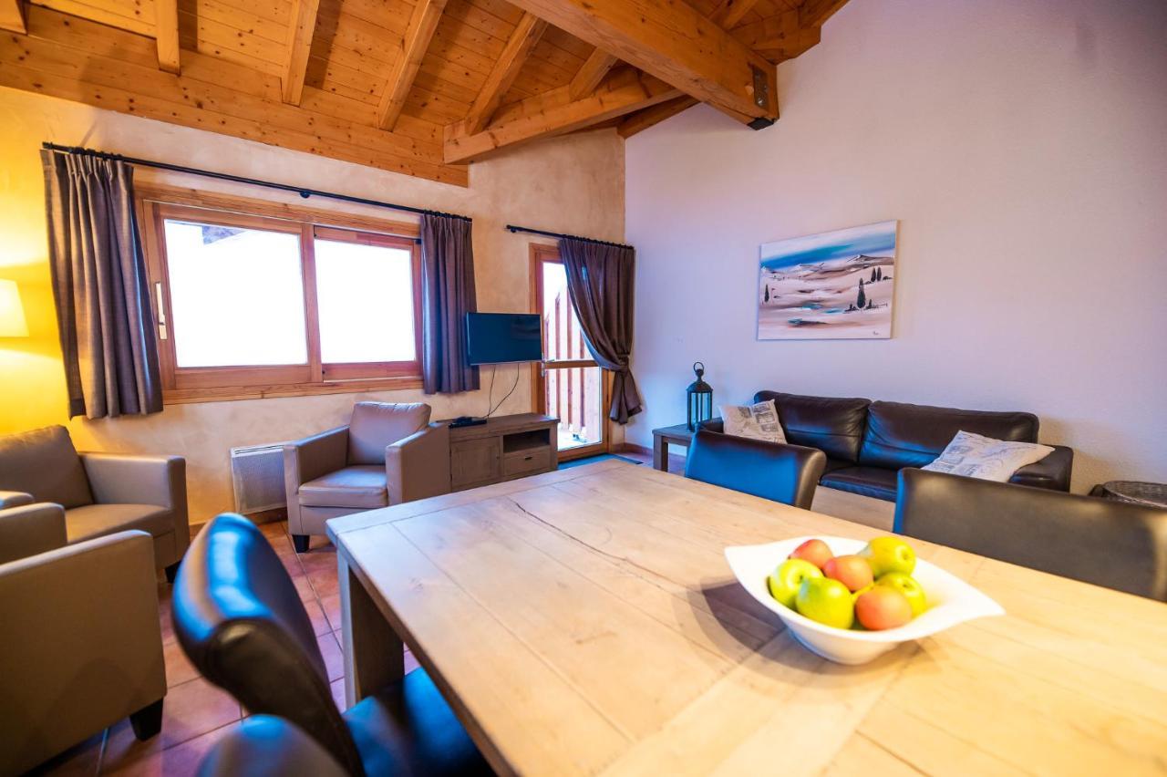Parc Madeleine - Chalets Saint-François-Longchamp Buitenkant foto