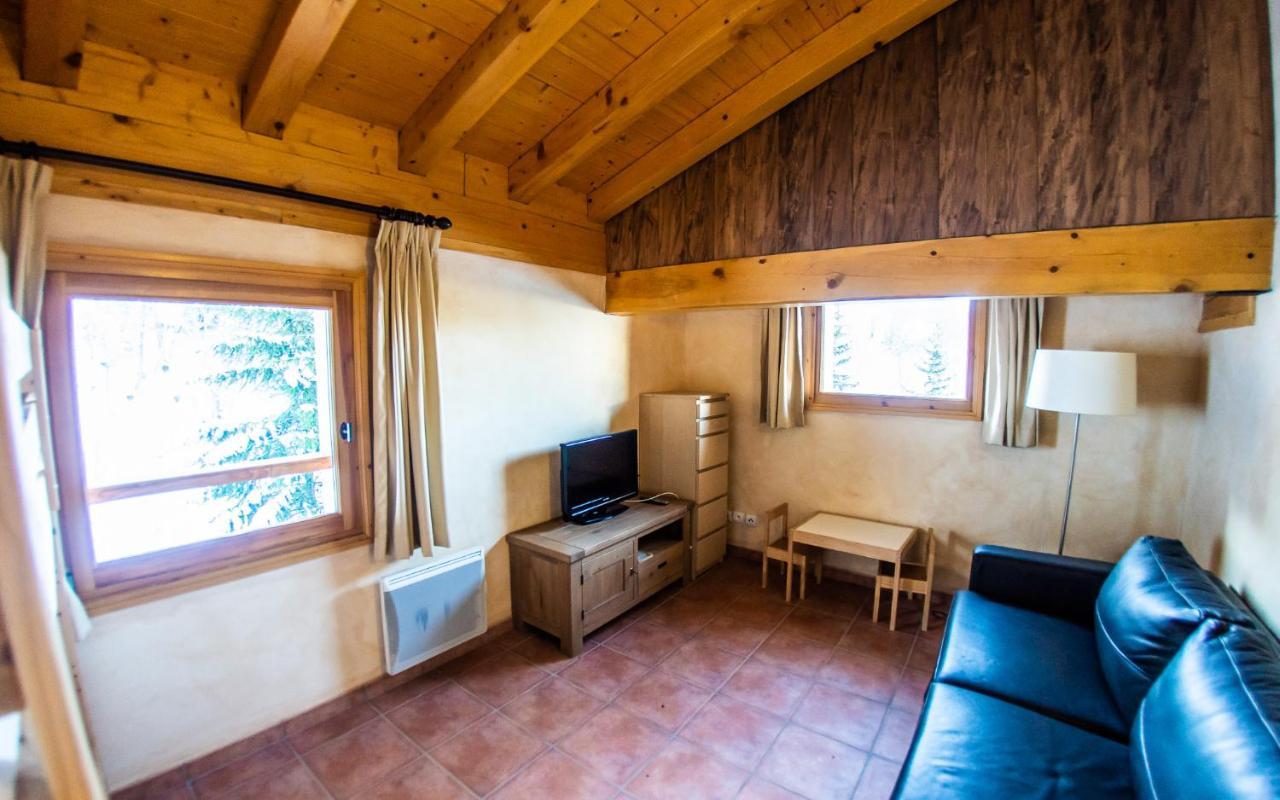 Parc Madeleine - Chalets Saint-François-Longchamp Buitenkant foto