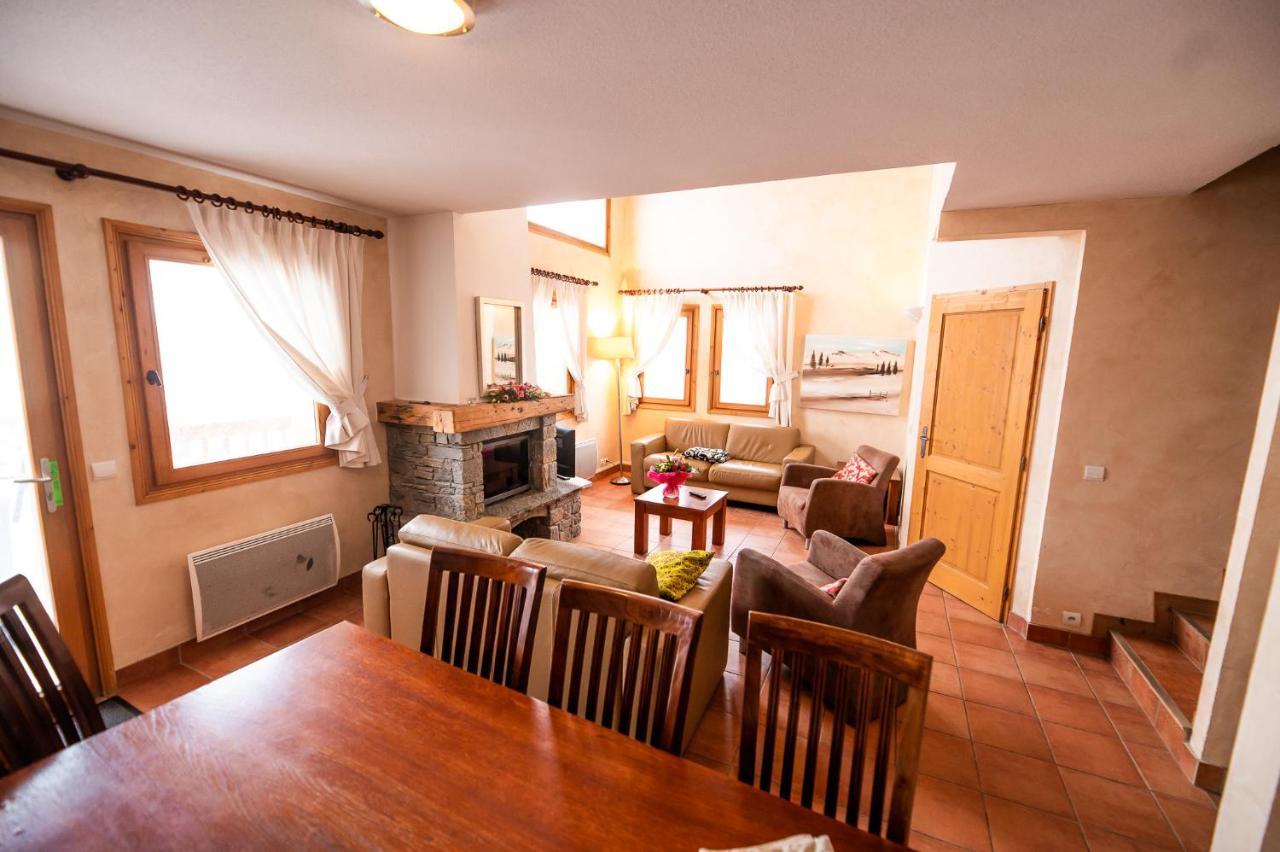 Parc Madeleine - Chalets Saint-François-Longchamp Buitenkant foto
